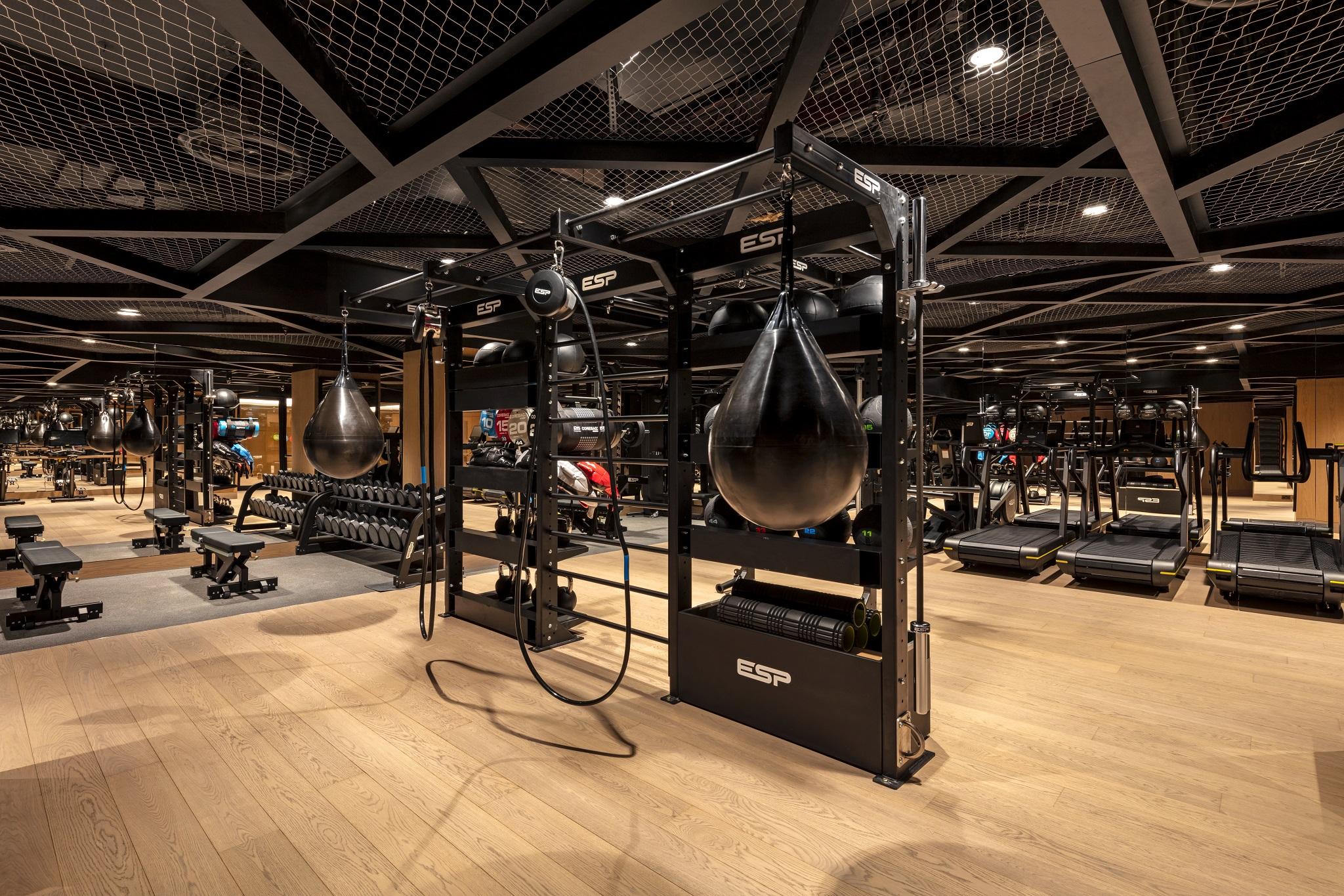 Hotel The Londoner Zewnętrze zdjęcie The gym at the 2018 London Marathon